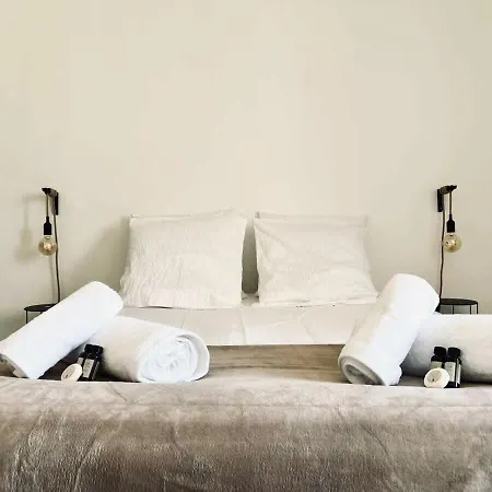 T2 Avec Balcon Au Coeur De - Clim&wifi * Ajaccio (Corsica)