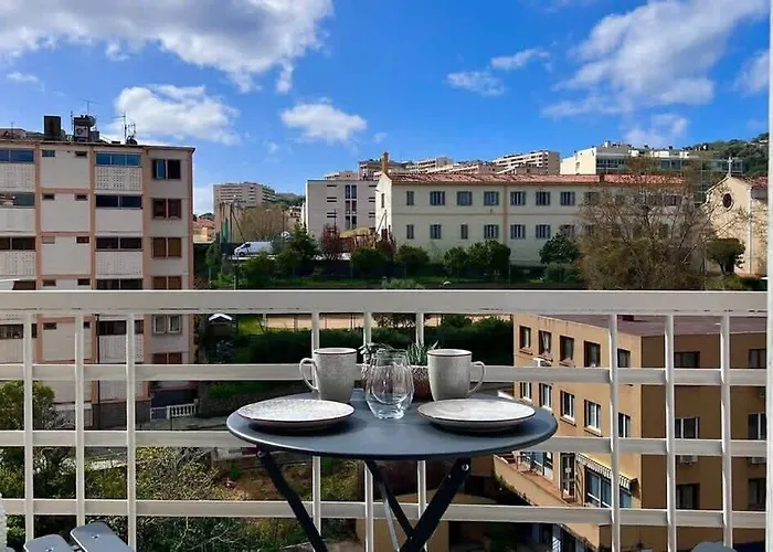 T2 Avec Balcon Au Coeur De - Clim & Wifi *
