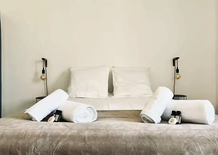 T2 Avec Balcon Au Coeur De - Clim & Wifi * אז'אקסיו