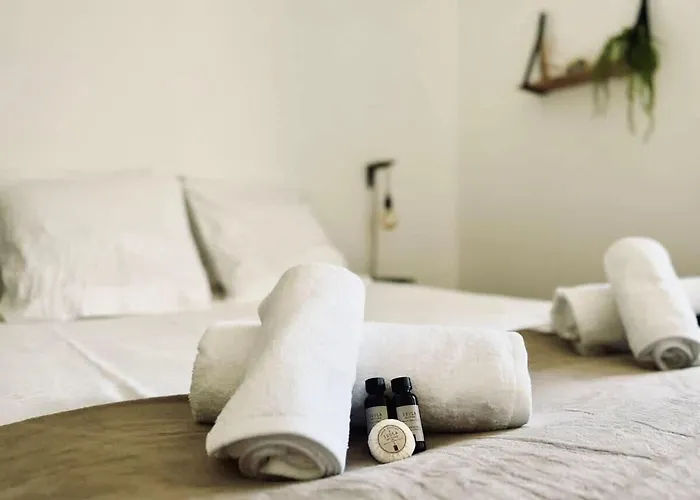Apartament T2 Avec Balcon Au Coeur De - Clim & Wifi