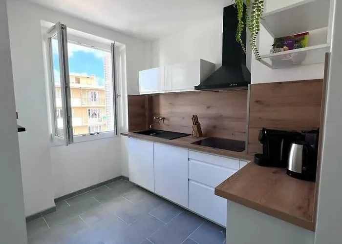 T2 Avec Balcon Au Coeur De - Clim & Wifi דירה *