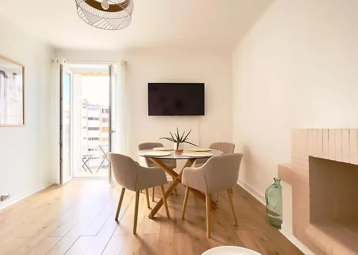 T2 Avec Balcon Au Coeur De - Clim & Wifi דירה *